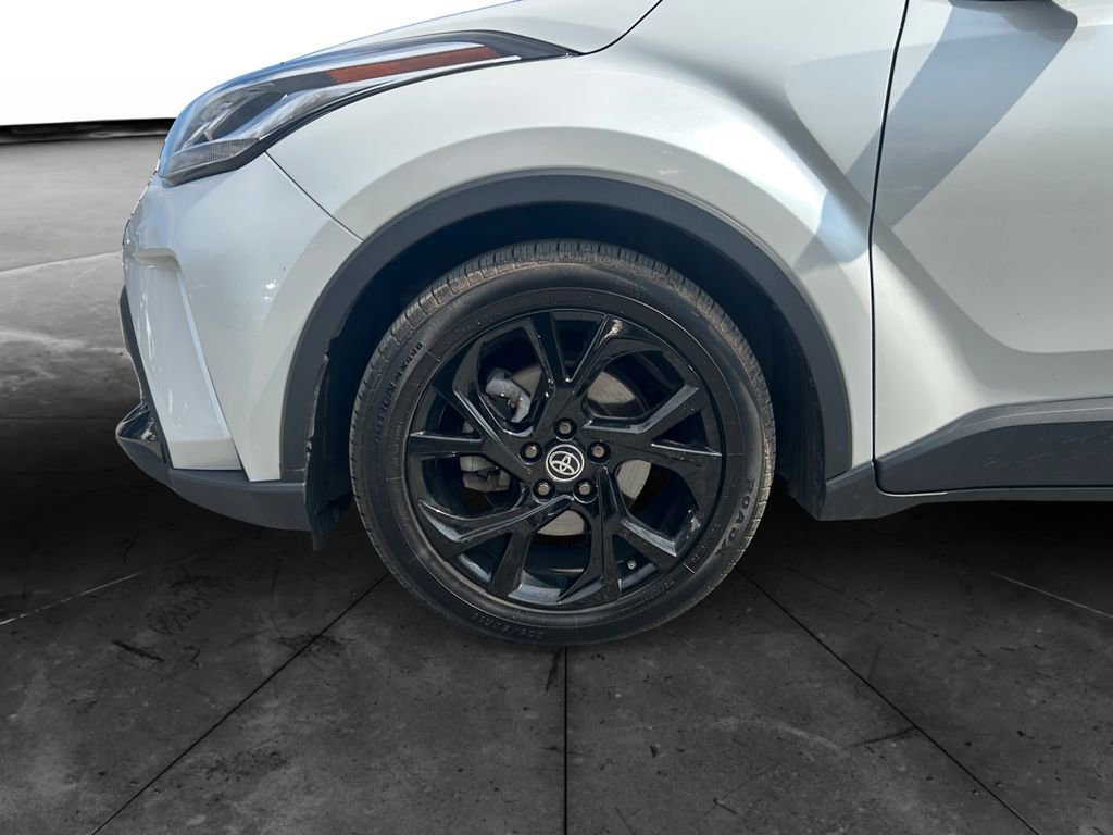Used 2022 Toyota C-HR Nightshade image 14