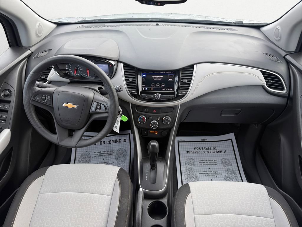 Used 2022 Chevrolet Trax LS w/ Tint and Cruise Package image 11