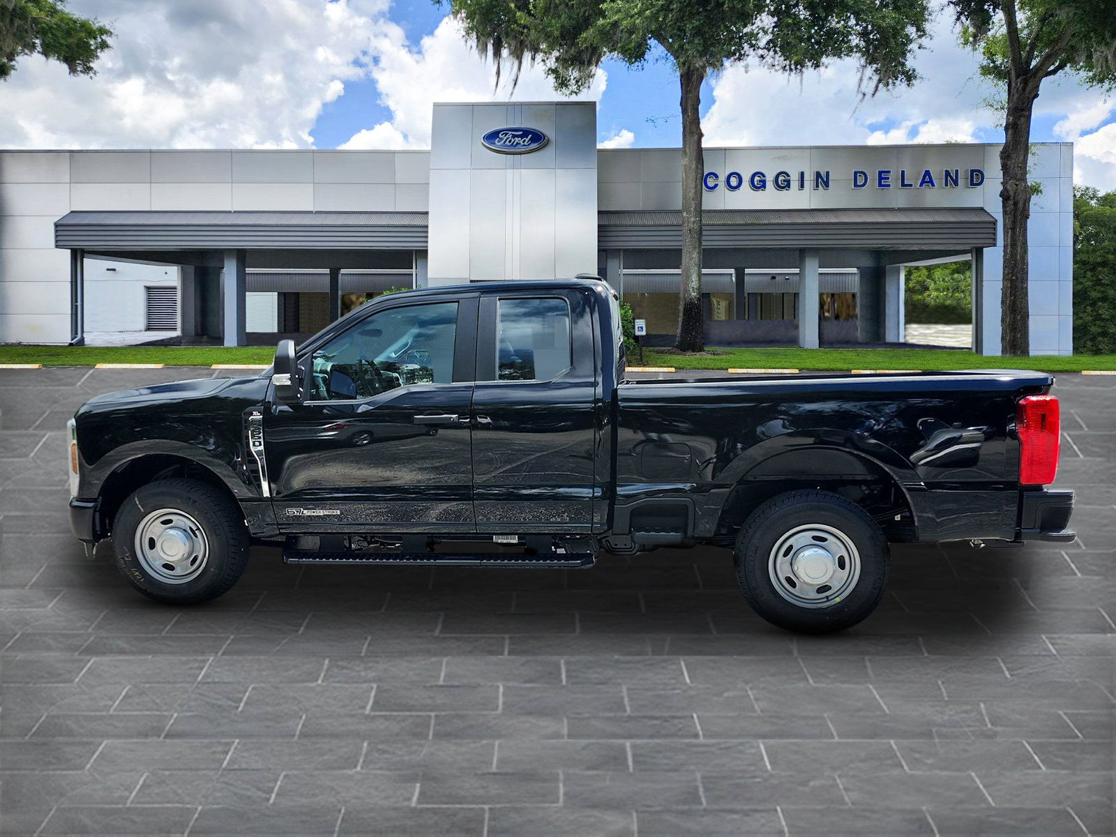 New 2026 Ford F250 XL image 2