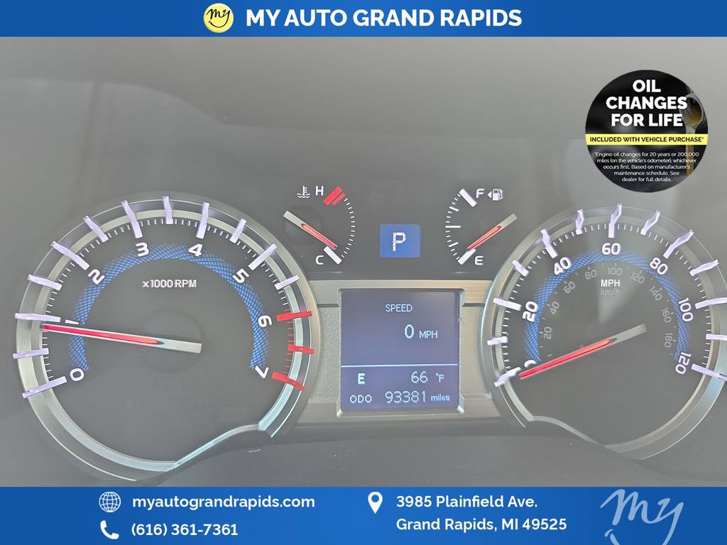Used 2017 Toyota 4Runner TRD Off-Road Premium AWD/4WD image 17