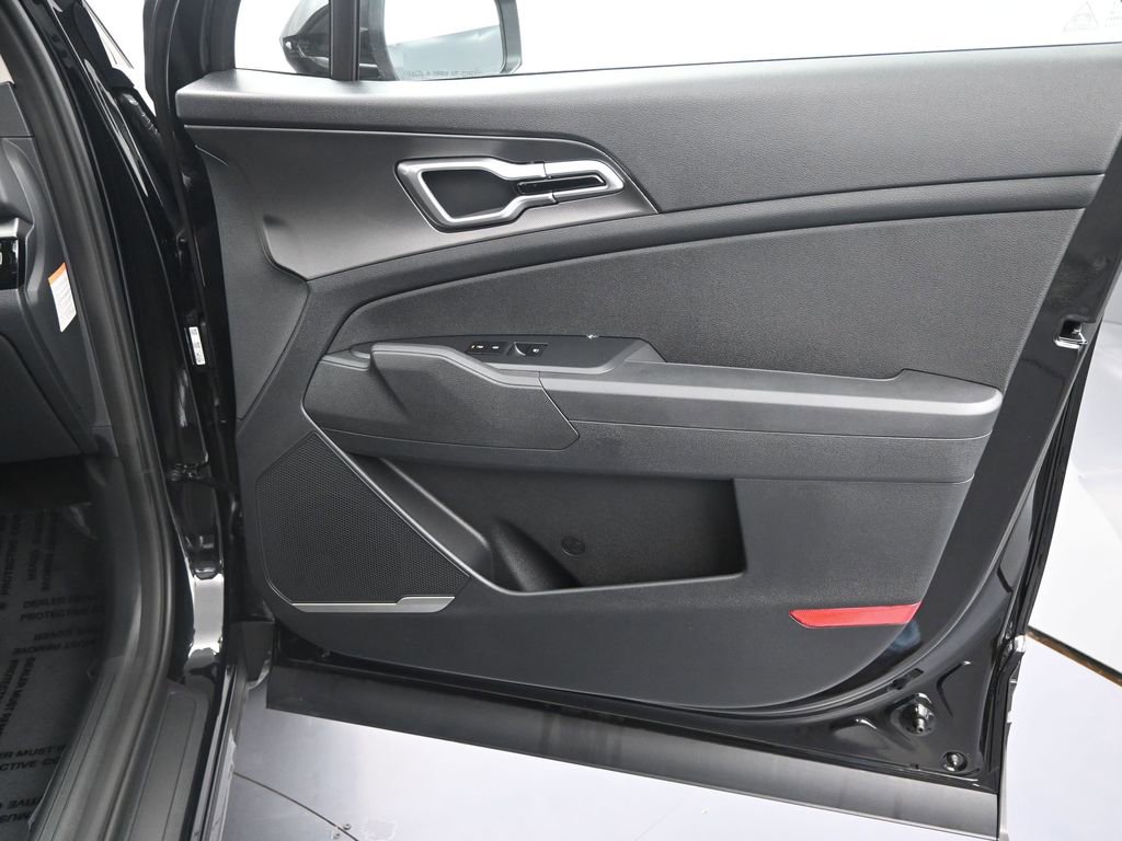 New 2026 Kia Sportage LX image 22