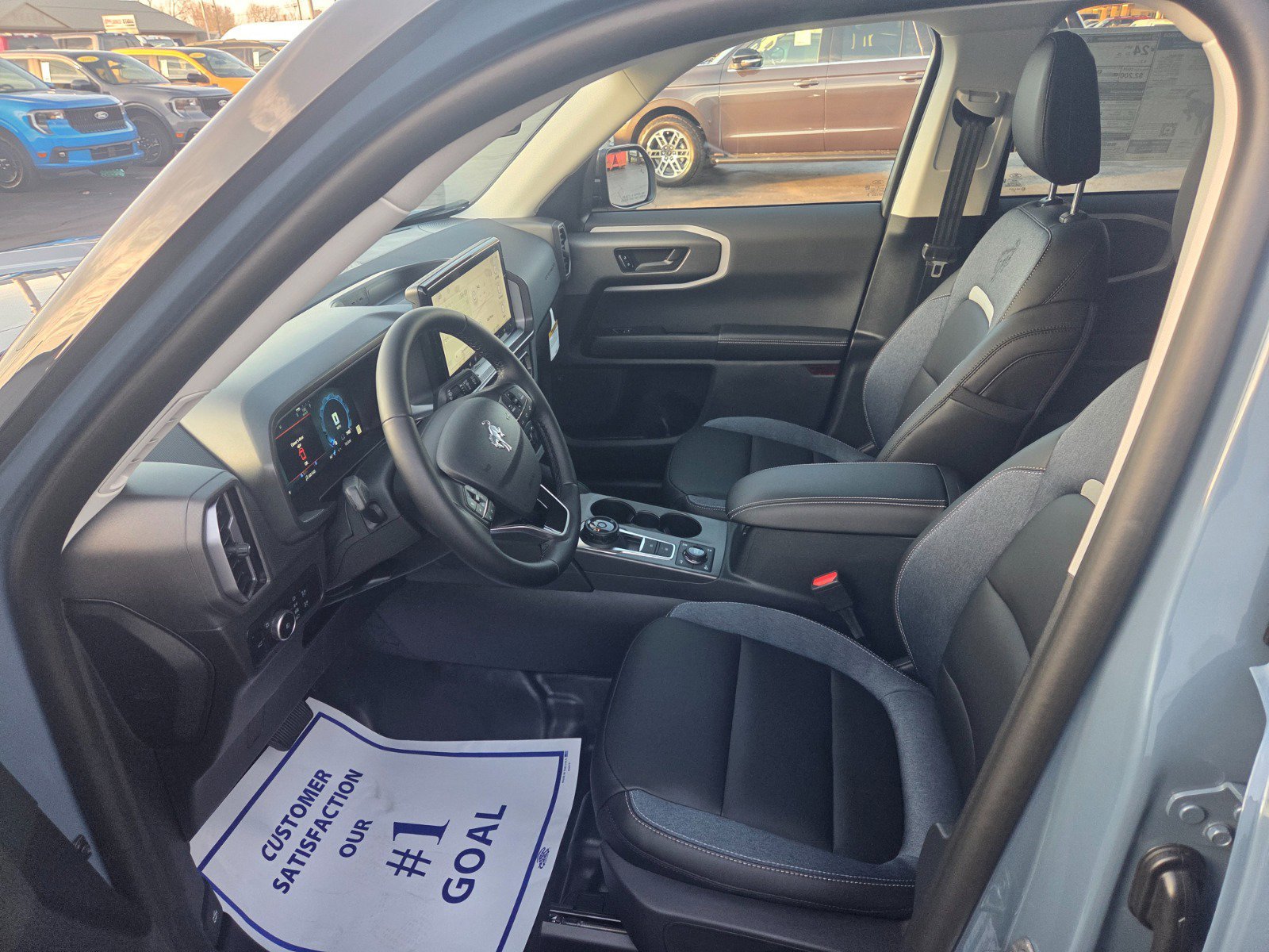 New 2025 Ford Bronco Sport Outer Banks w/ Sasquatch Outer Banks Package AWD/4WD image 9