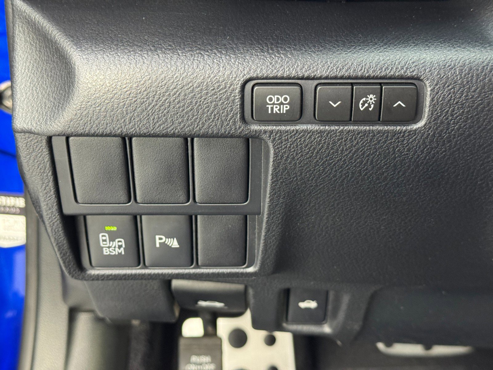 Used 2015 Lexus RC 350 w/ F Sport w/Summer Tires image 18