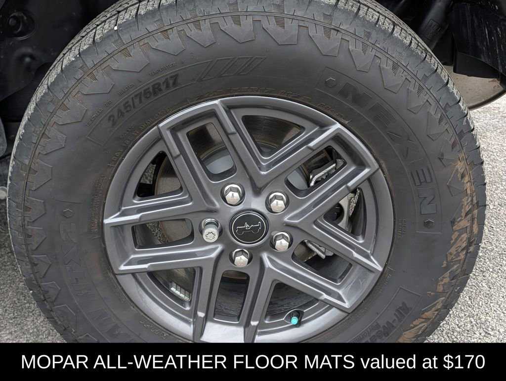 Used 2025 Jeep Wrangler Sport AWD/4WD image 10