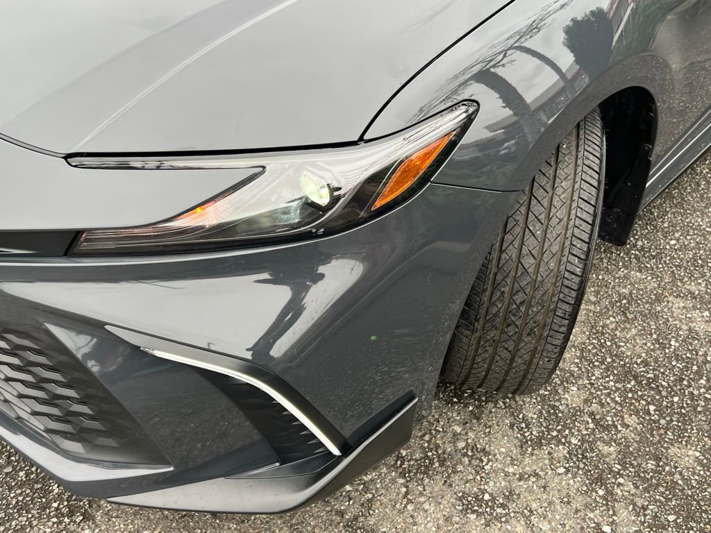 Used 2026 Toyota Camry SE w/ Convenience Package FWD image 3
