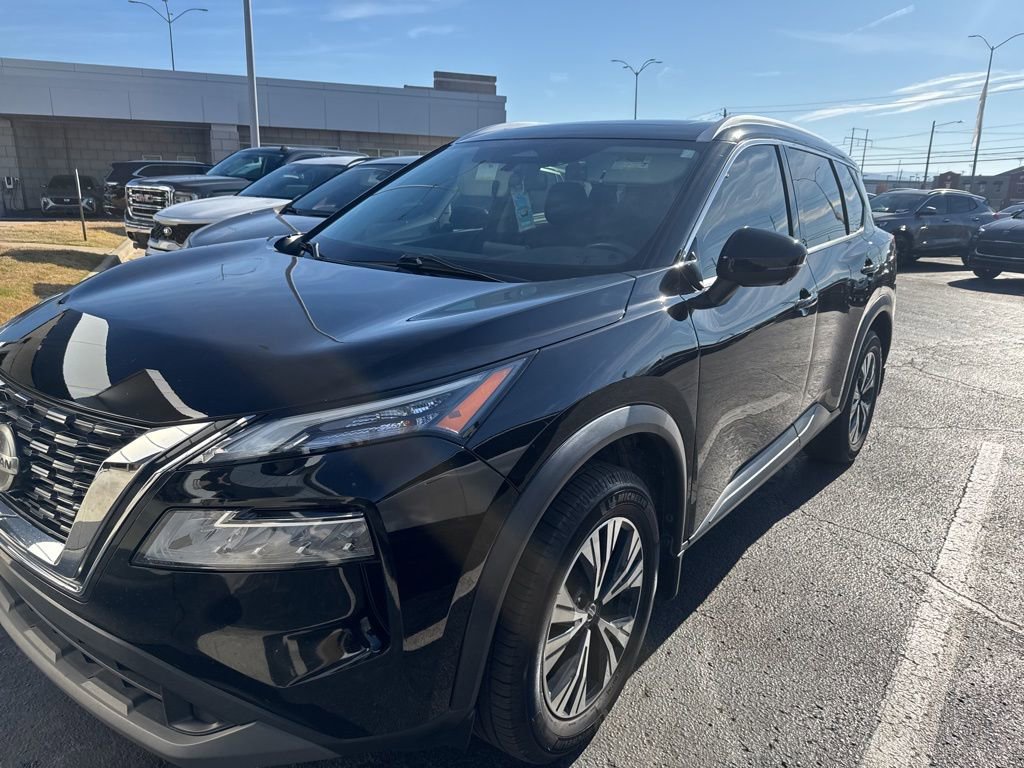 Used 2021 Nissan Rogue SV w/ Premium Package image 1