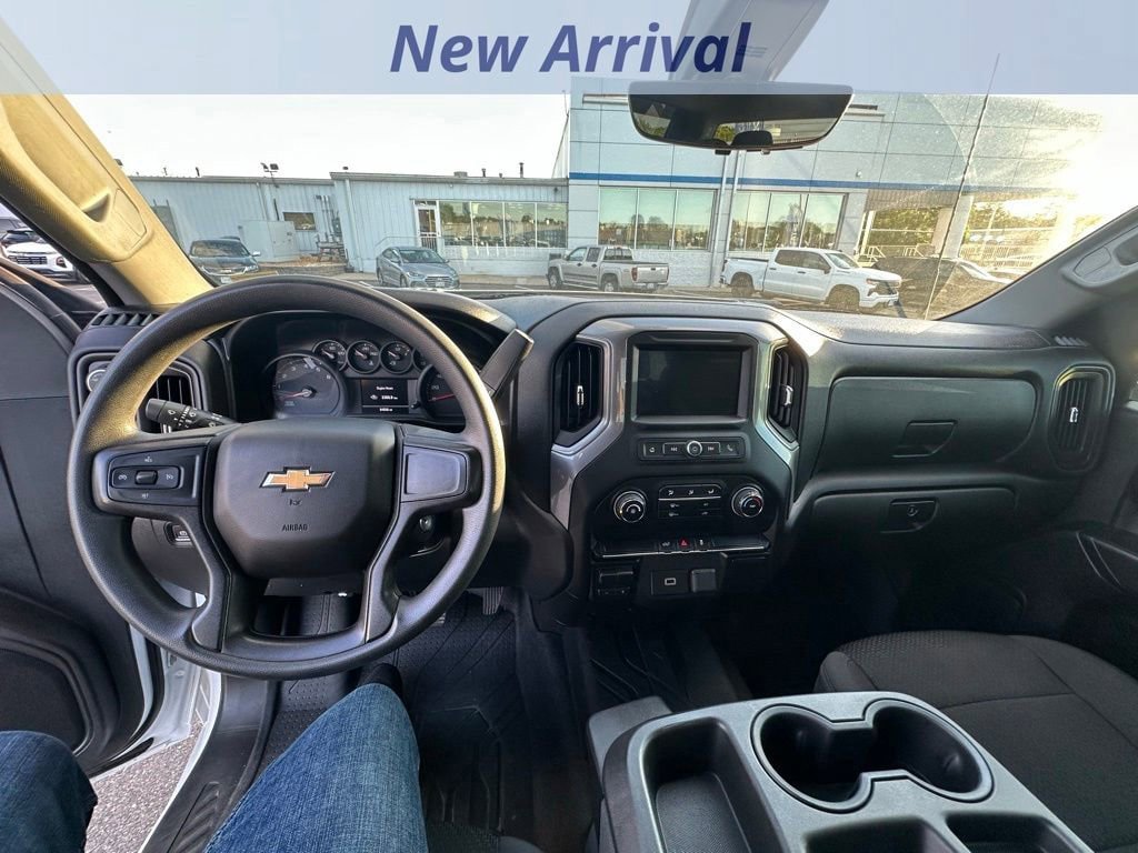 Used 2020 Chevrolet Silverado 2500 Custom w/ Custom Value Package AWD/4WD image 10