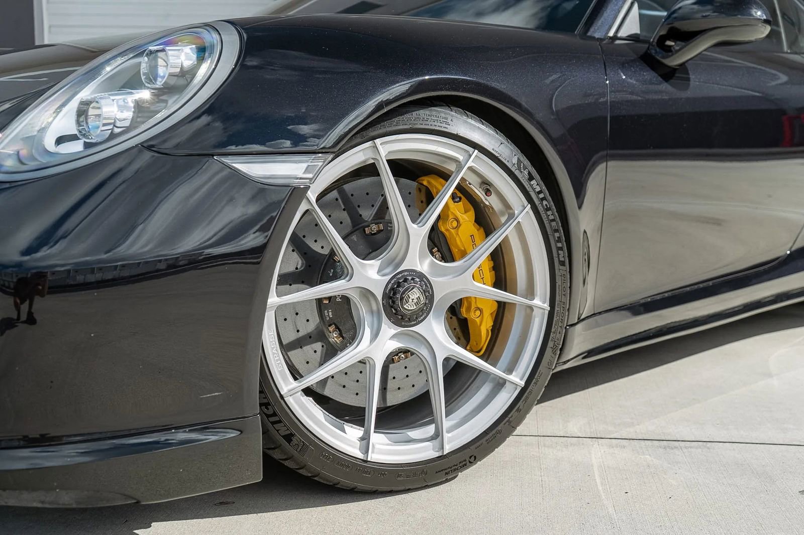 Used 2015 Porsche 911 Turbo S AWD/4WD image 17