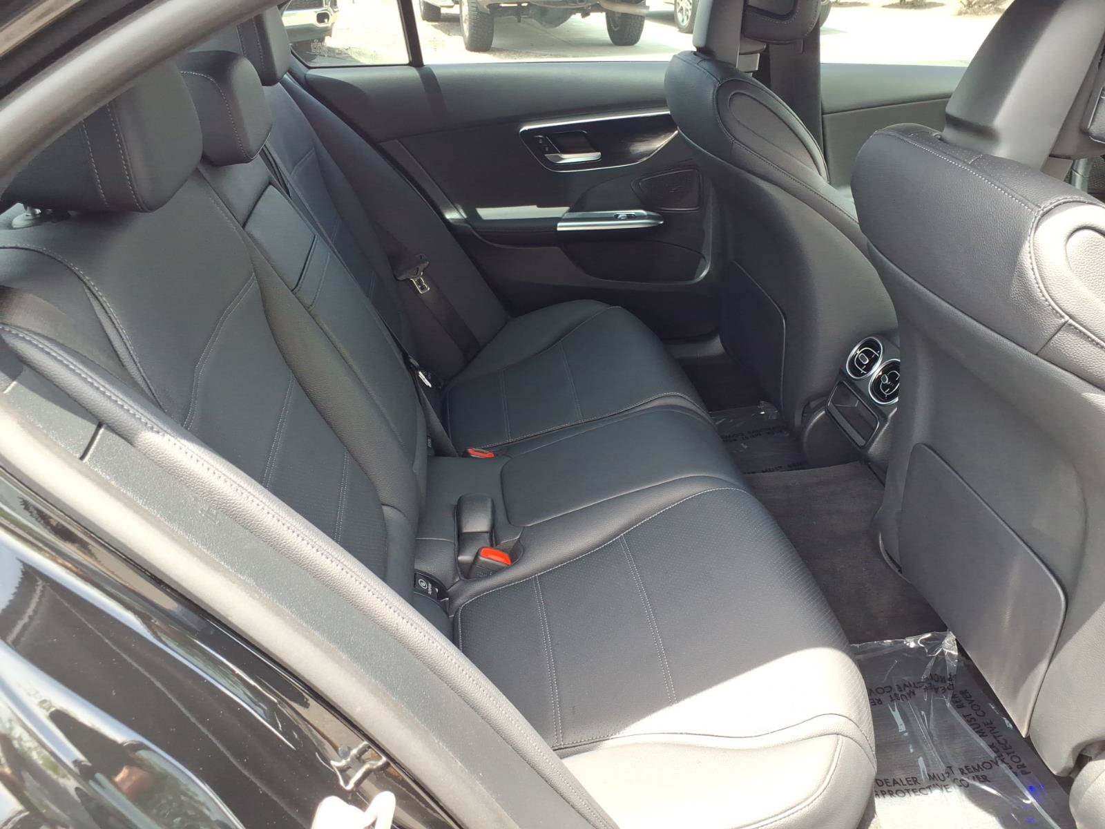 Used 2024 Mercedes-Benz C 300 Sedan image 14