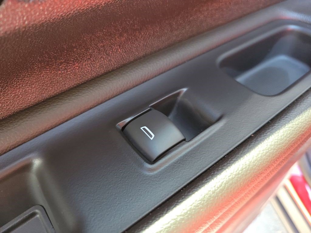 Certified 2023 GMC Terrain SLT w/ Elevation Edition FWD image 19