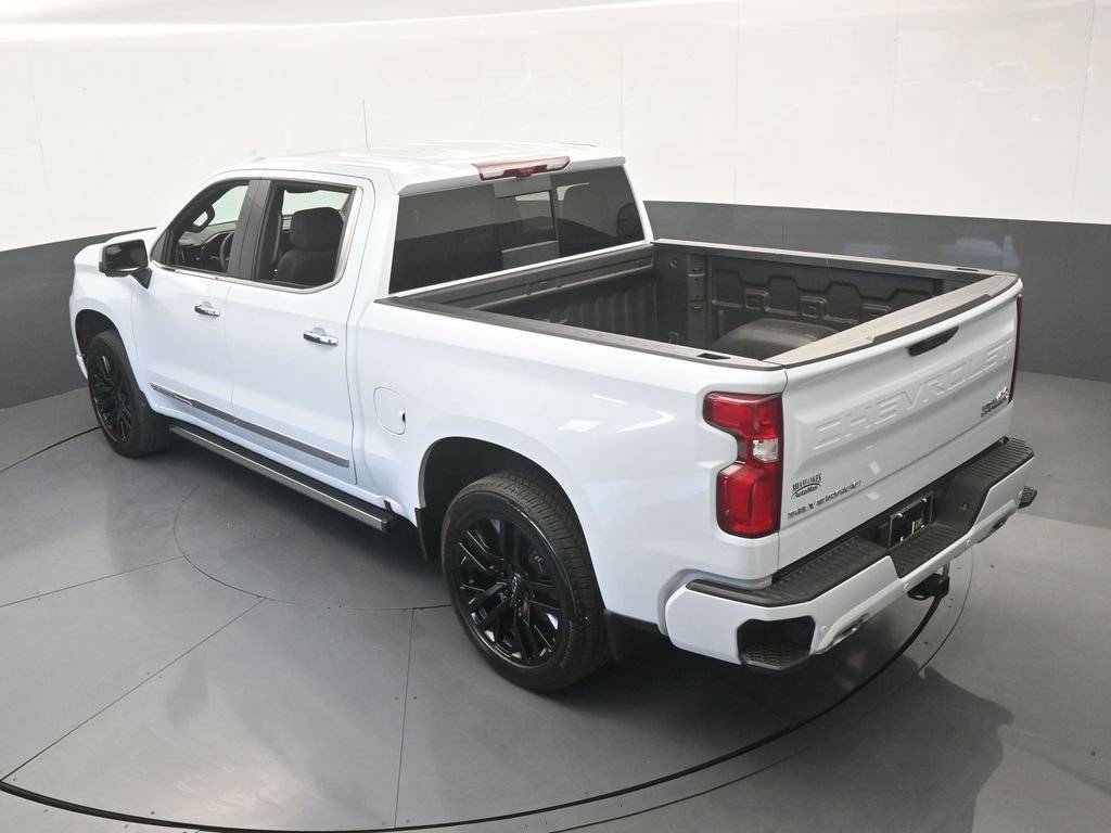 Used 2026 Chevrolet Silverado 1500 High Country w/ Technology Package AWD/4WD image 66