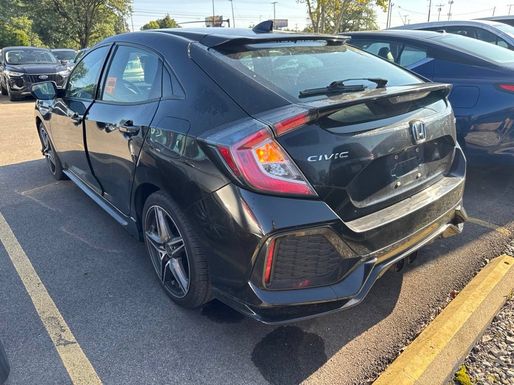 Used 2017 Honda Civic Sport image 4