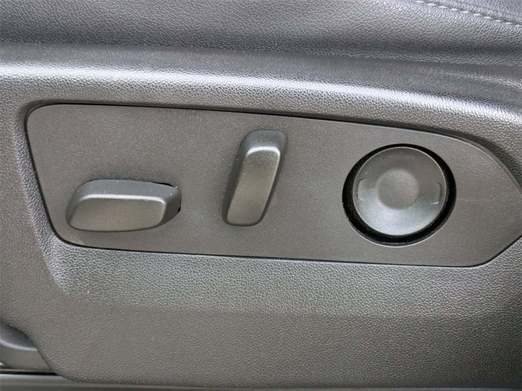 Used 2023 Chevrolet Tahoe LT image 26