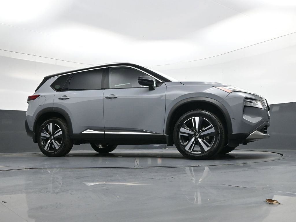 Used 2021 Nissan Rogue Platinum image 35