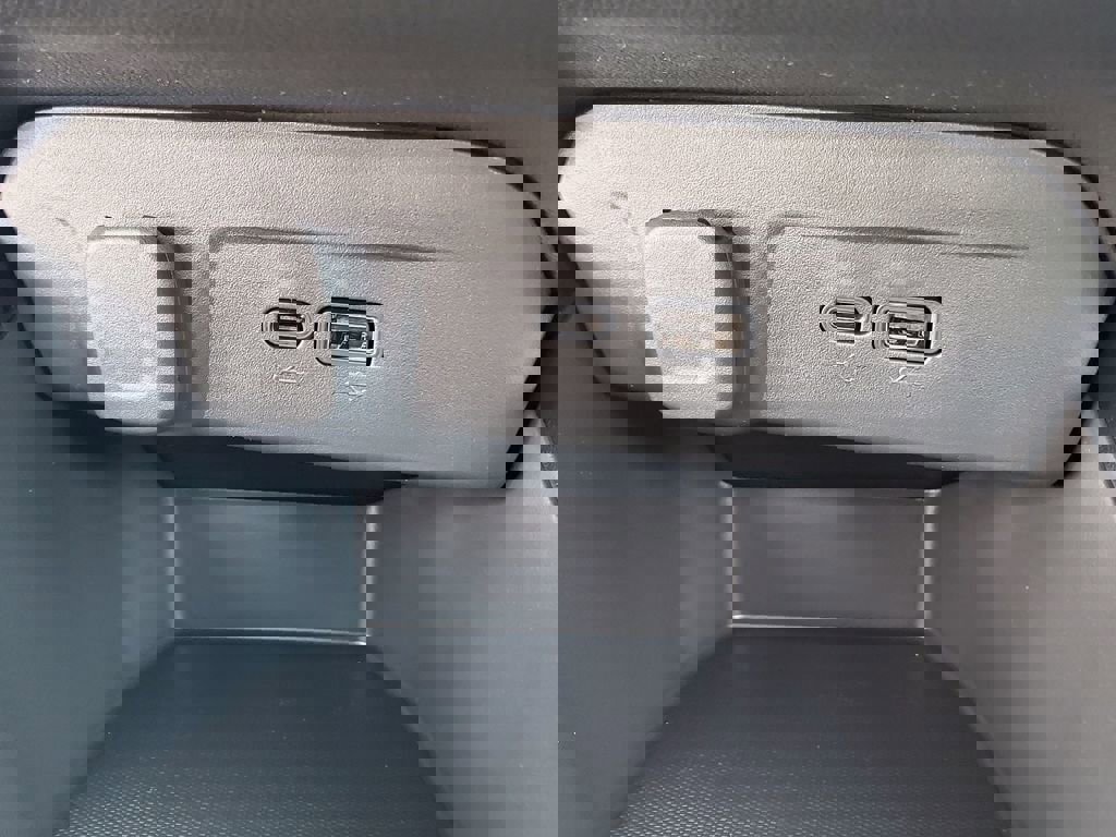 New 2026 Chevrolet Trax LT image 21