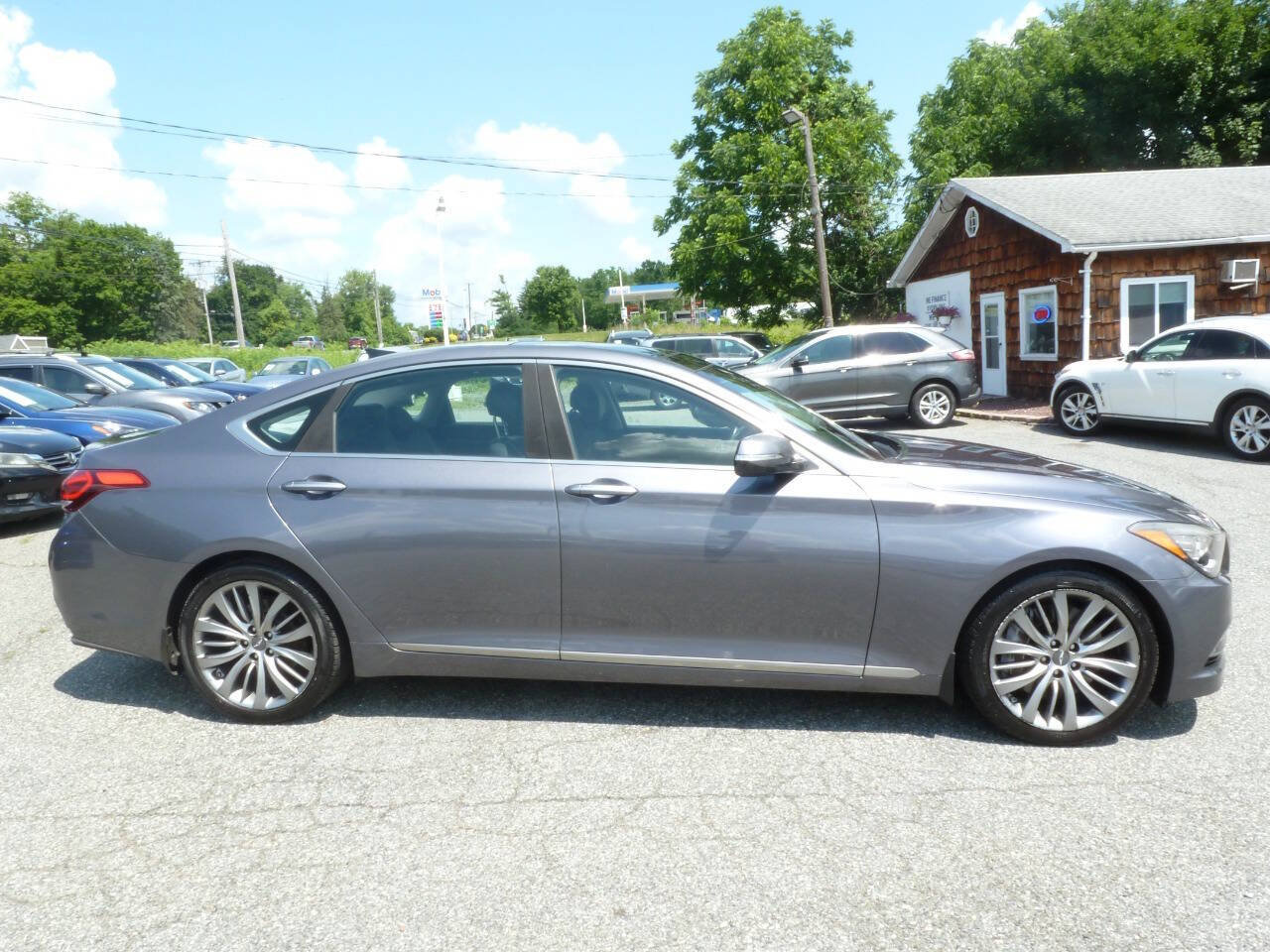 Used 2015 Hyundai Genesis 5.0 RWD image 6