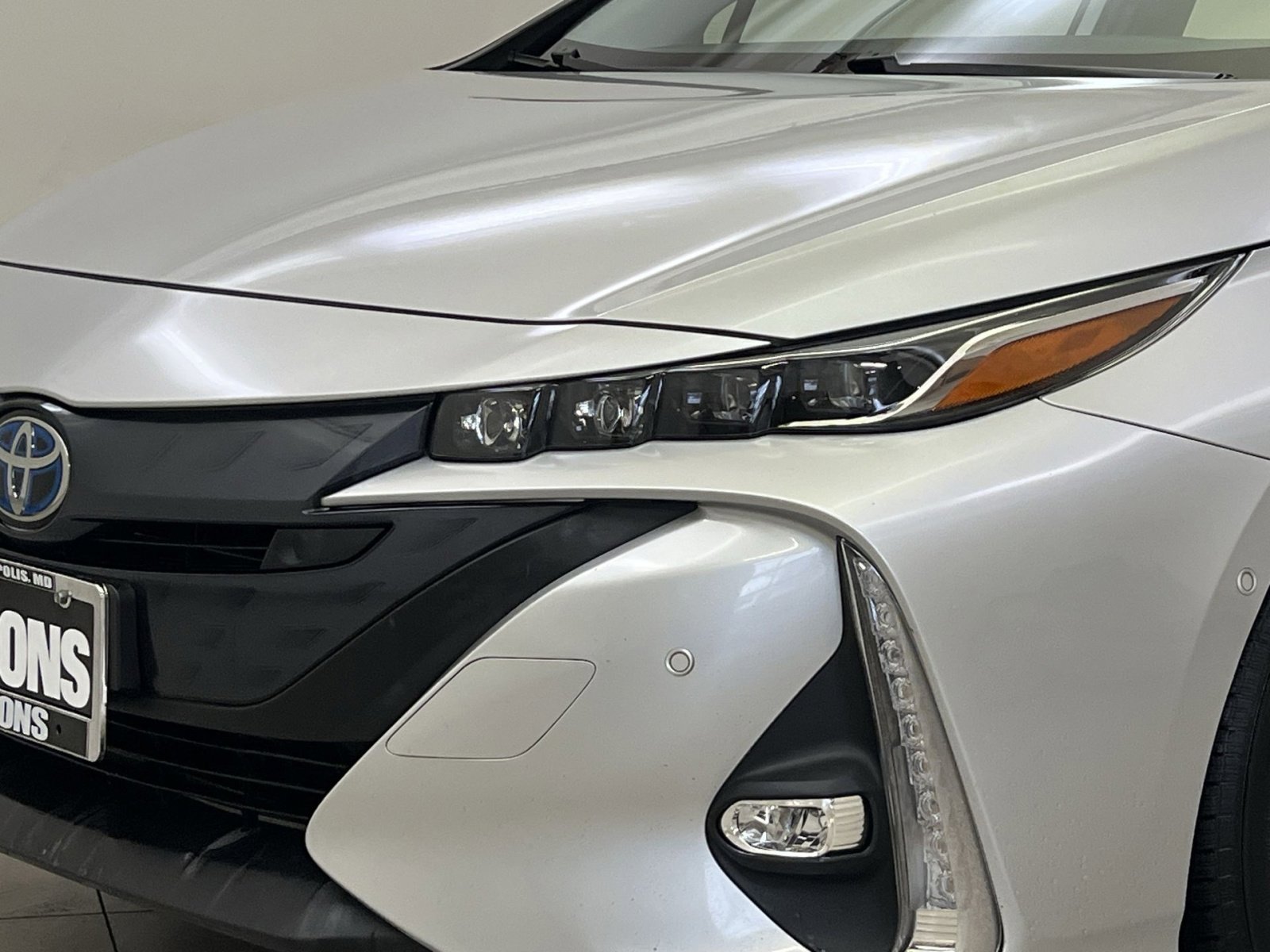 Used 2020 Toyota Prius Prime Limited image 26