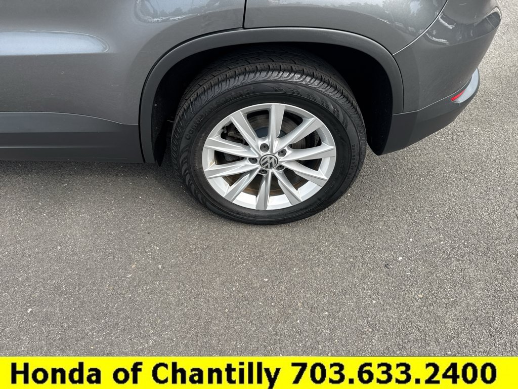 Used 2018 Volkswagen Tiguan Limited AWD/4WD image 31