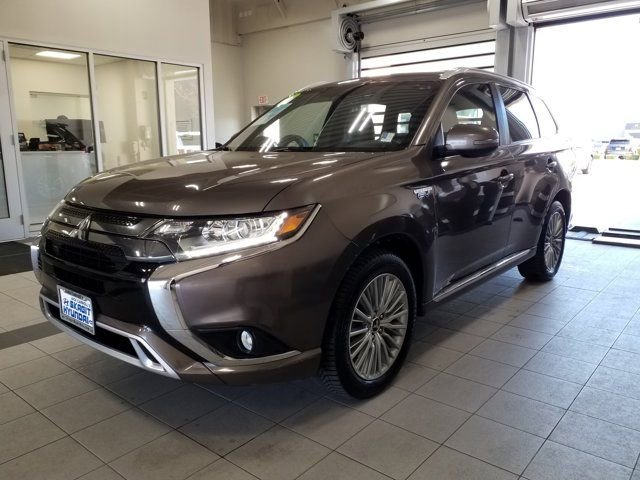 Used 2019 Mitsubishi Outlander SEL image 2