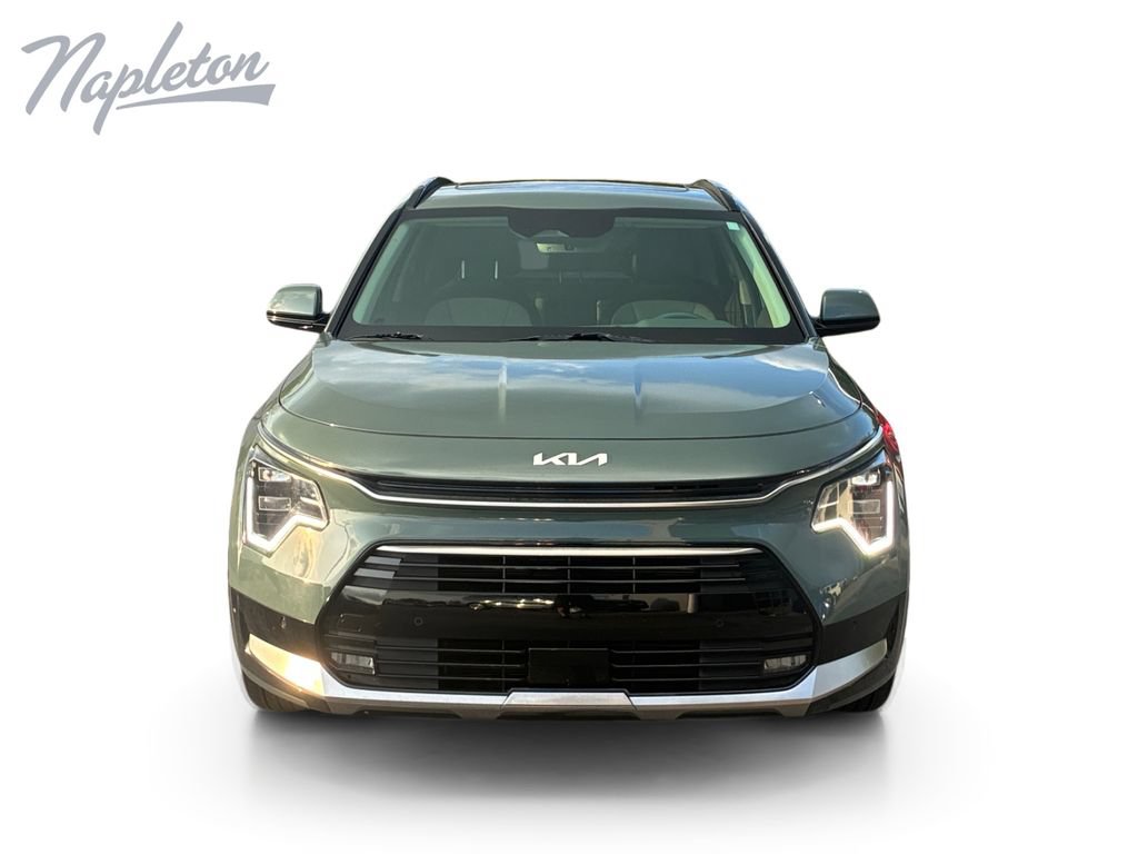 Used 2024 Kia Niro SX Touring FWD image 9