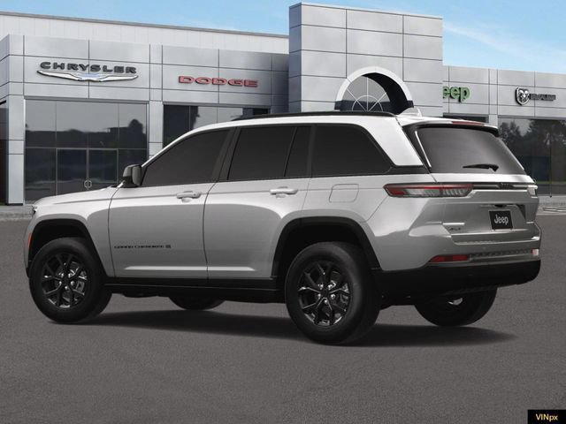 New 2025 Jeep Grand Cherokee Laredo image 4
