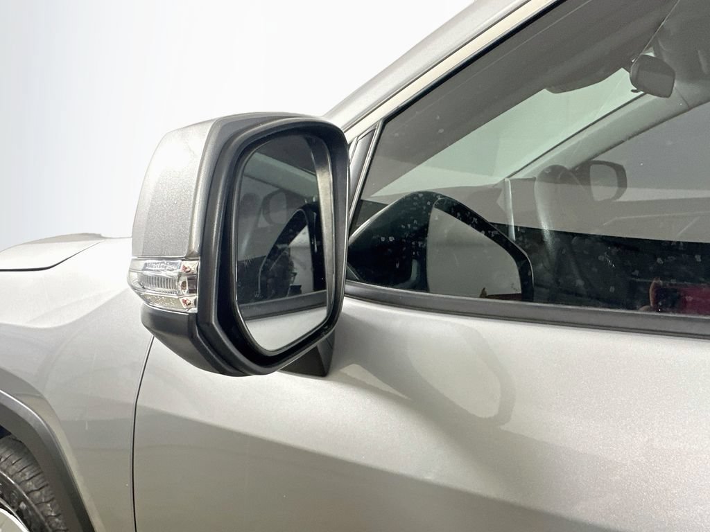 Used 2023 Toyota RAV4 LE AWD/4WD image 39
