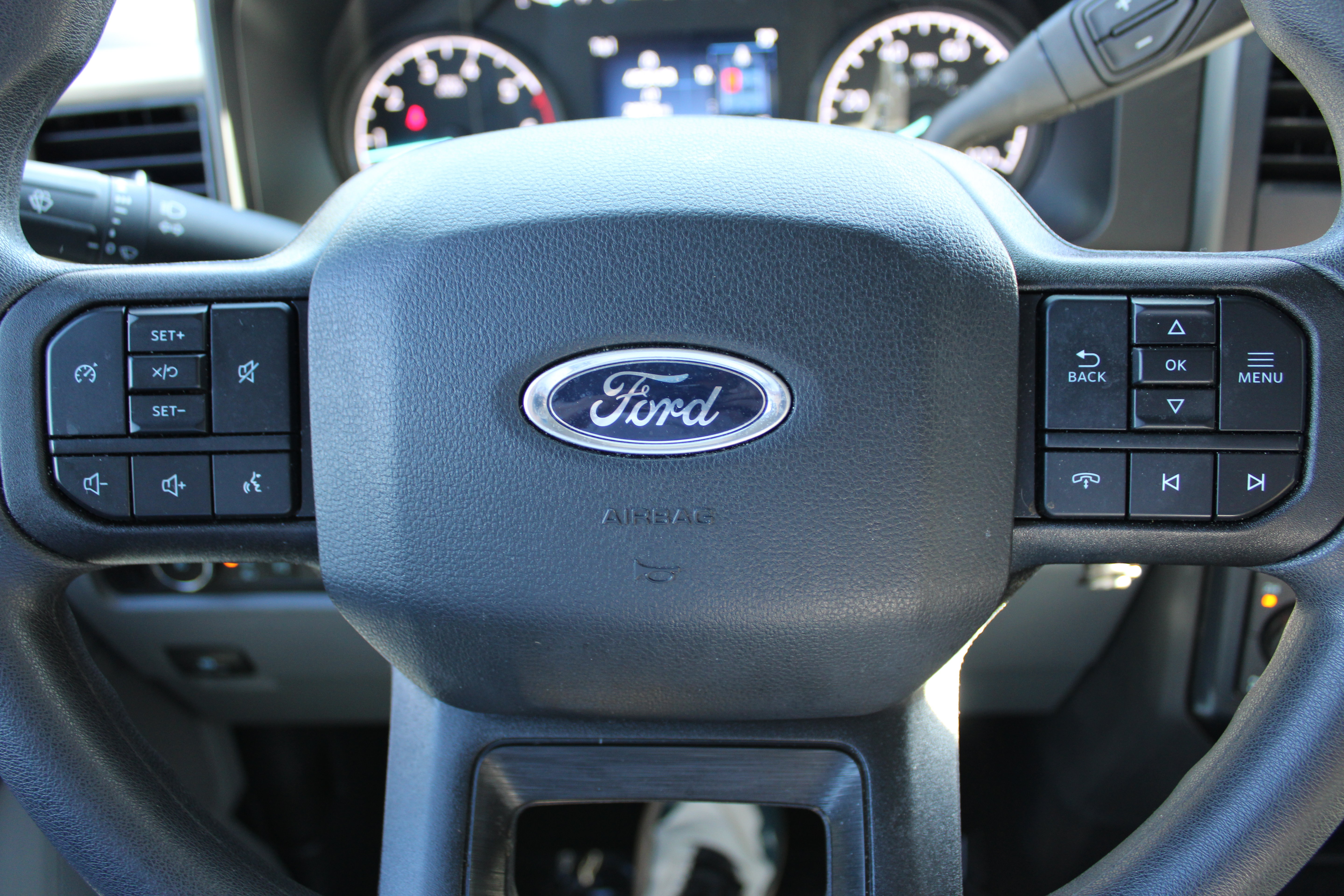 Used 2024 Ford F250 XL w/ STX Appearance Package AWD/4WD image 18