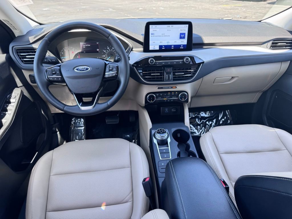 Used 2022 Ford Escape SEL image 6