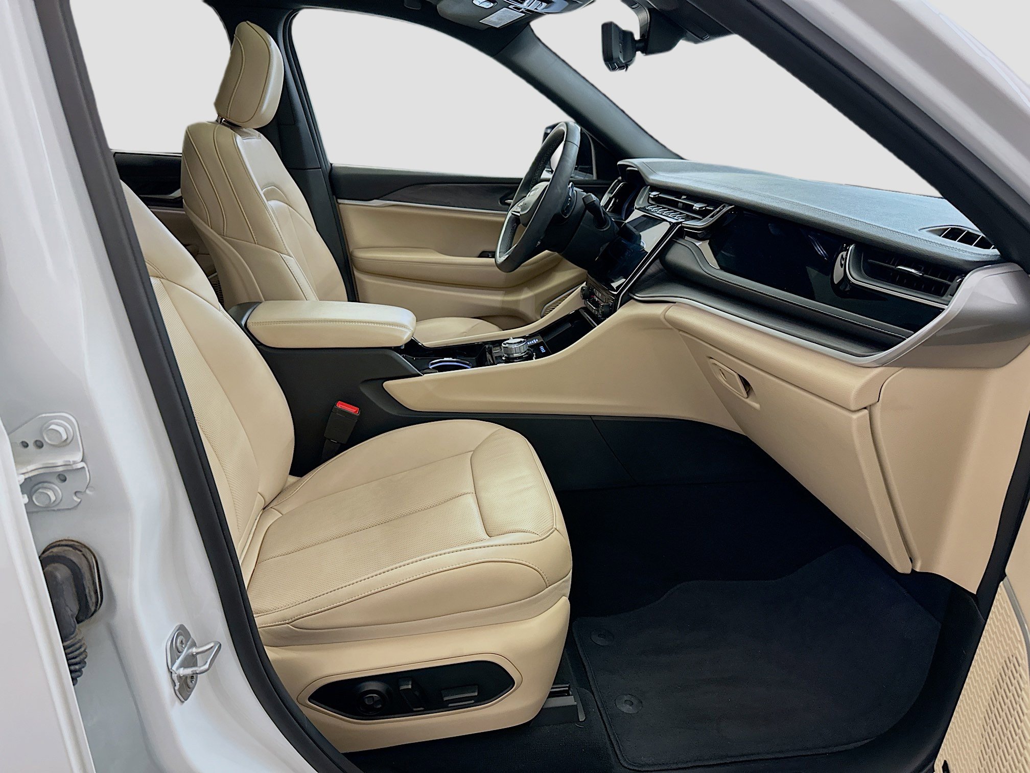 Used 2023 Jeep Grand Cherokee 4WD 4xe w/ Luxury Tech Group II image 34