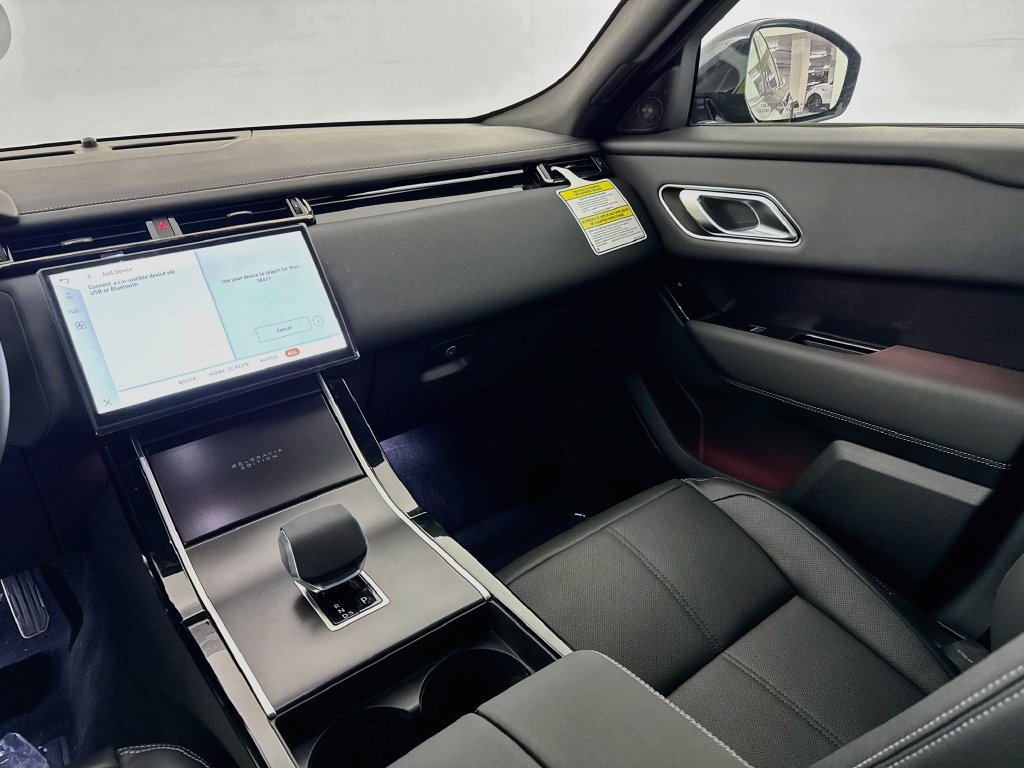 New 2026 Land Rover Range Rover Velar Belgravia AWD/4WD image 24