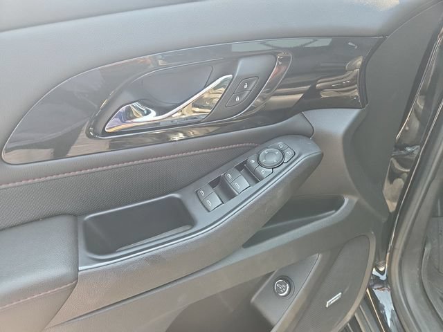 Used 2022 Chevrolet Traverse RS w/ LPO, 'HIT The Road' Package FWD image 13