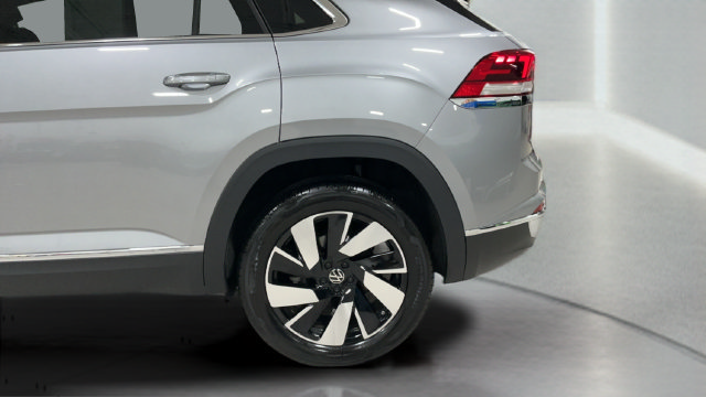 Certified 2026 Volkswagen Atlas Cross Sport SEL AWD/4WD image 28