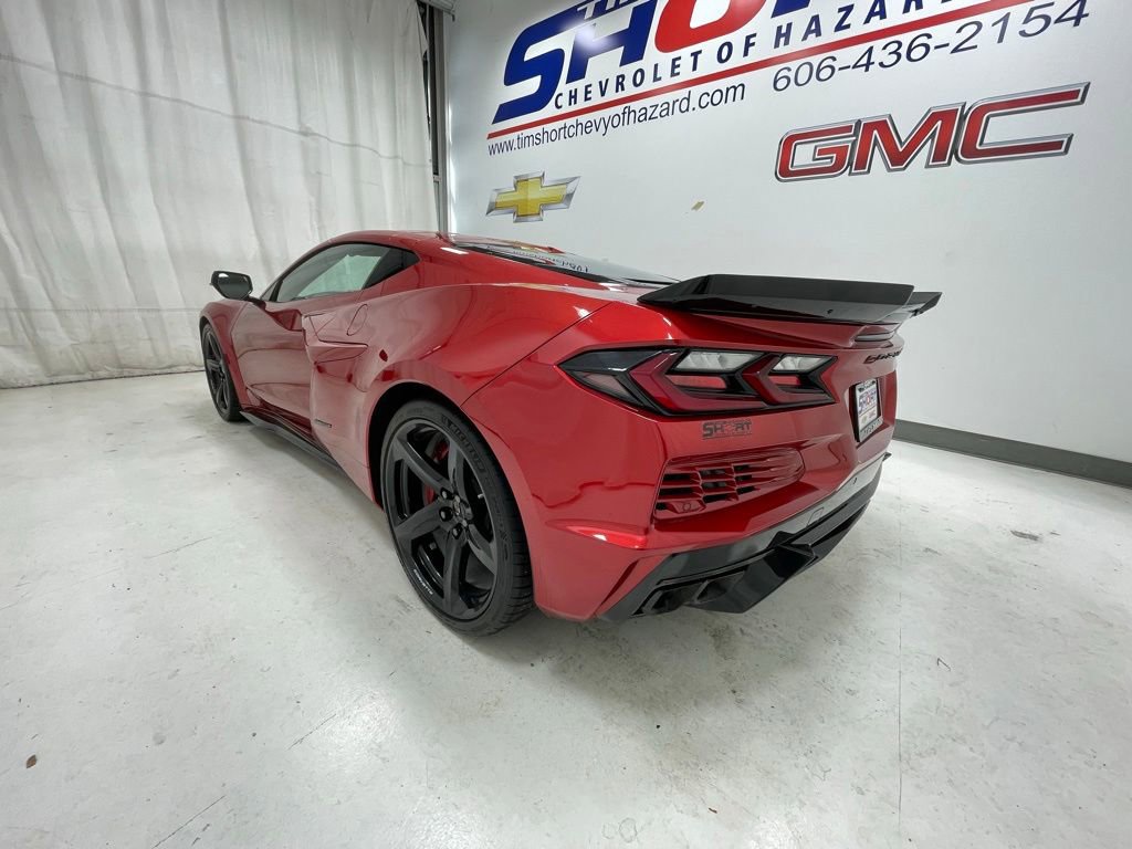 Used 2025 Chevrolet Corvette E-Ray AWD/4WD image 10
