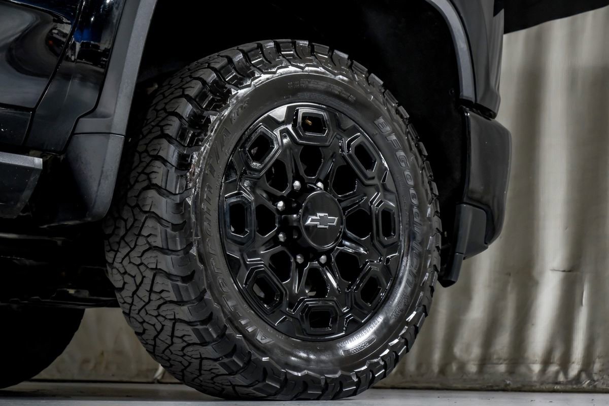 Used 2022 Chevrolet Silverado 2500 LTZ w/ LTZ Plus Package image 55