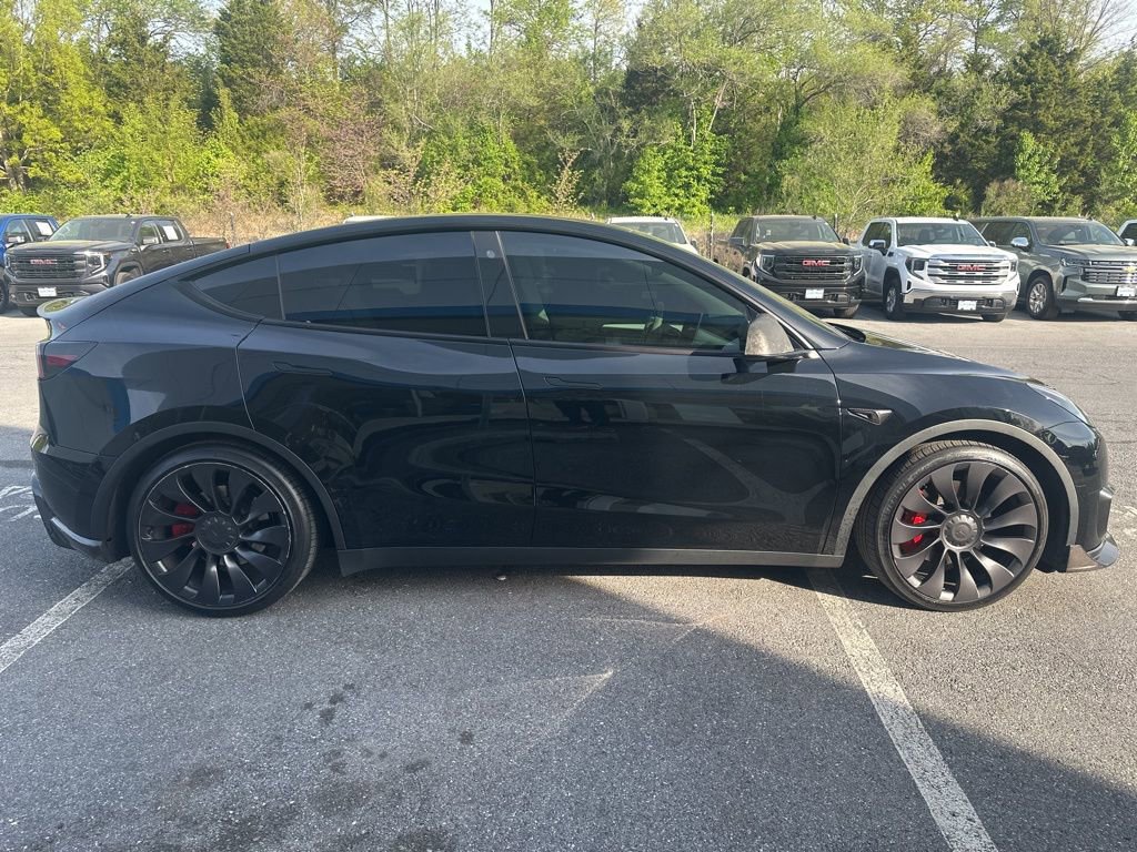 Used 2023 Tesla Model Y Performance image 4