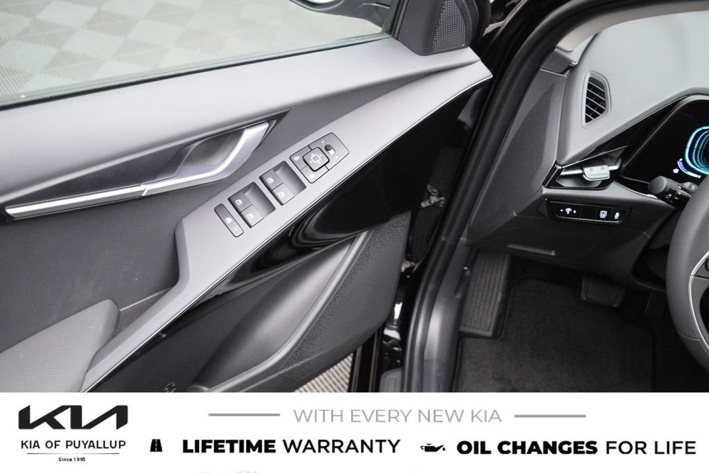 New 2026 Kia Niro EX FWD image 27