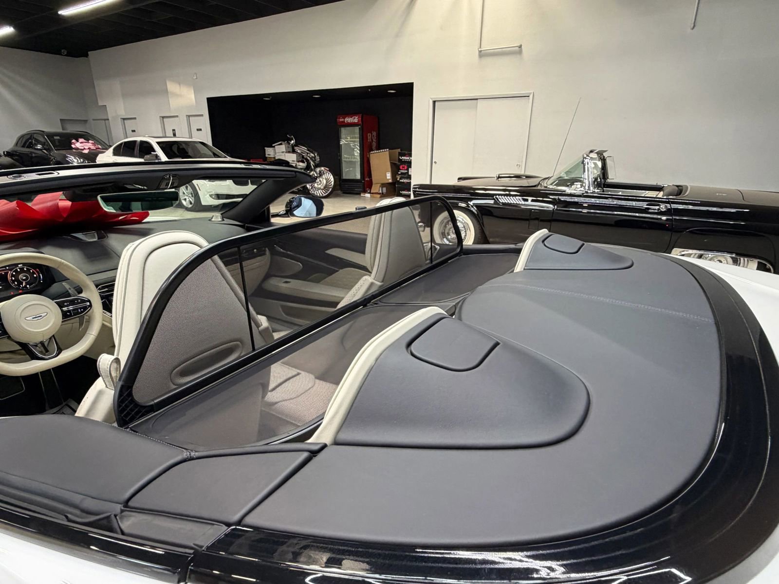 Used 2024 Aston Martin DB12 Convertible RWD image 46