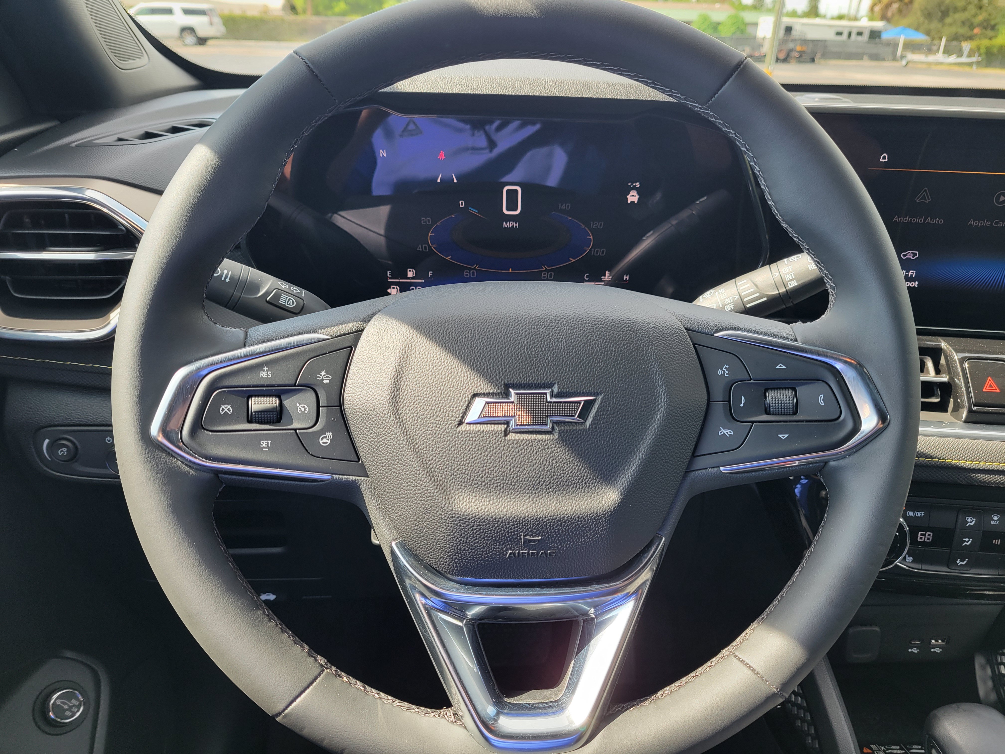 Used 2025 Chevrolet TrailBlazer ACTIV w/ Convenience Package FWD image 14