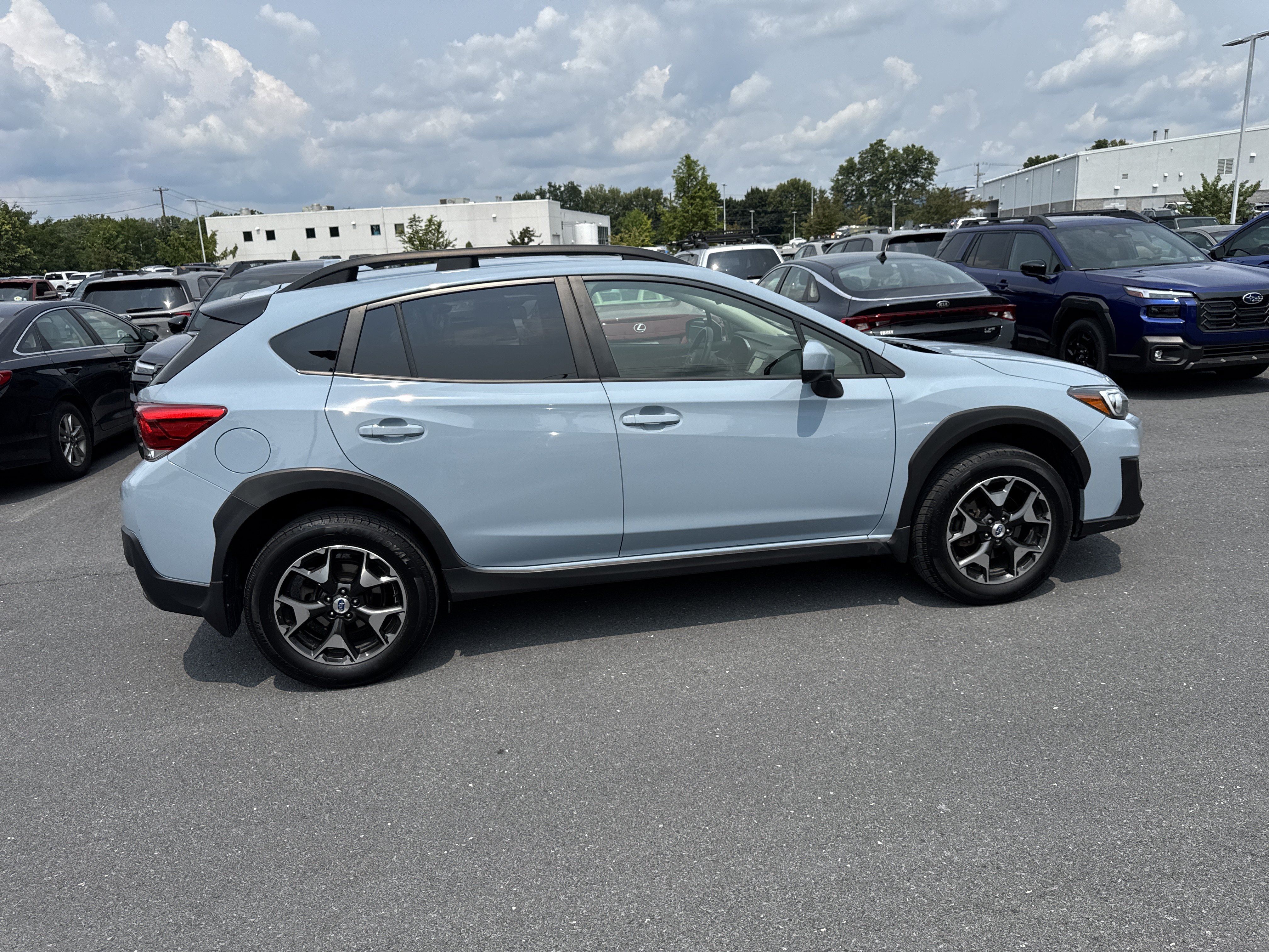 Used 2018 Subaru Crosstrek 2.0i Premium w/ Moonroof Package AWD/4WD image 31