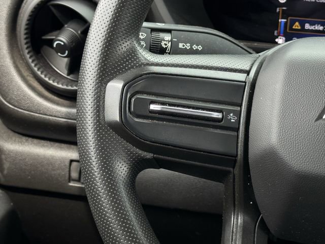 Used 2023 Chevrolet Colorado W/T RWD image 12