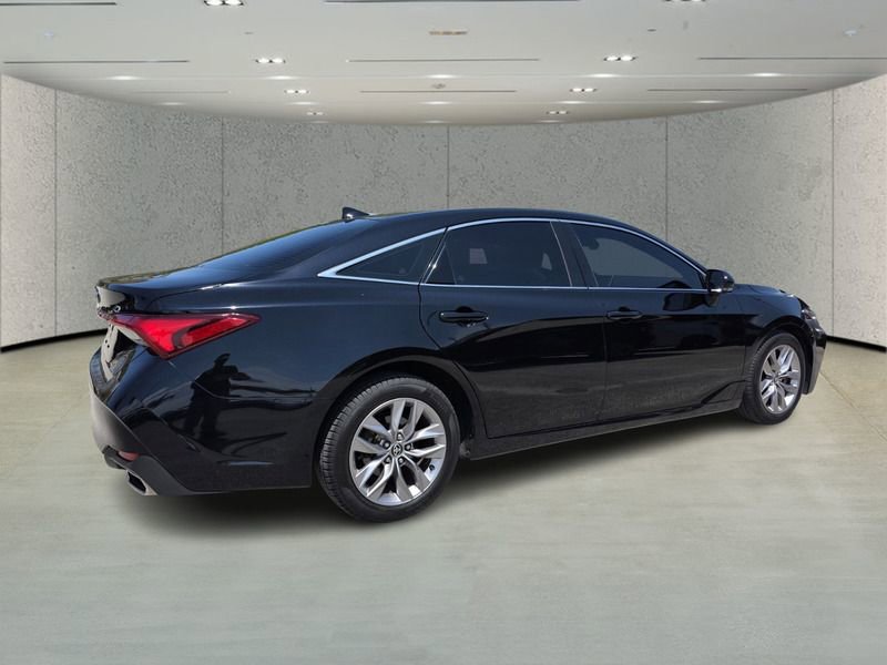 Used 2021 Toyota Avalon XLE w/ Moonroof Package FWD image 32