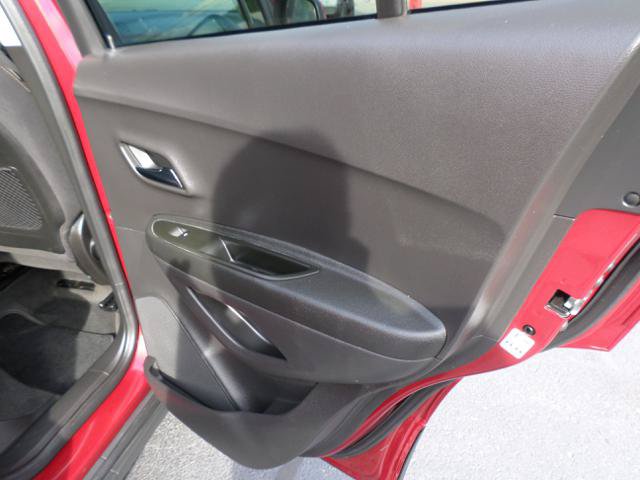 Used 2020 Chevrolet Trax LT AWD/4WD image 34