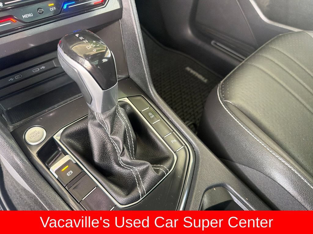 Used 2023 Volkswagen Tiguan SE R-Line FWD image 22