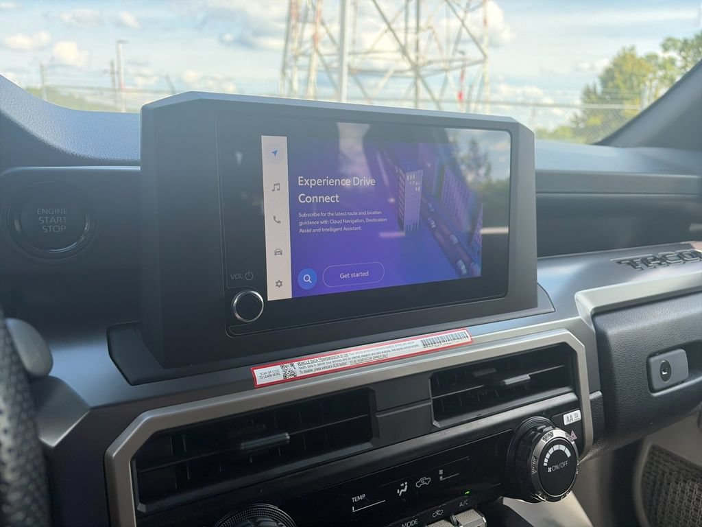 Used 2025 Toyota Tacoma SR5 AWD/4WD image 21