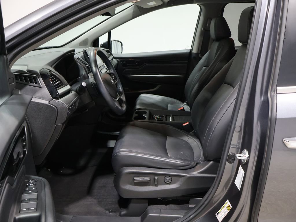 Used 2023 Honda Odyssey Touring image 12
