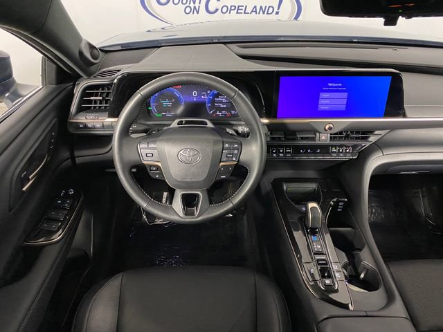 Certified 2025 Toyota Crown Signia w/ Advanced Technology Package image 17