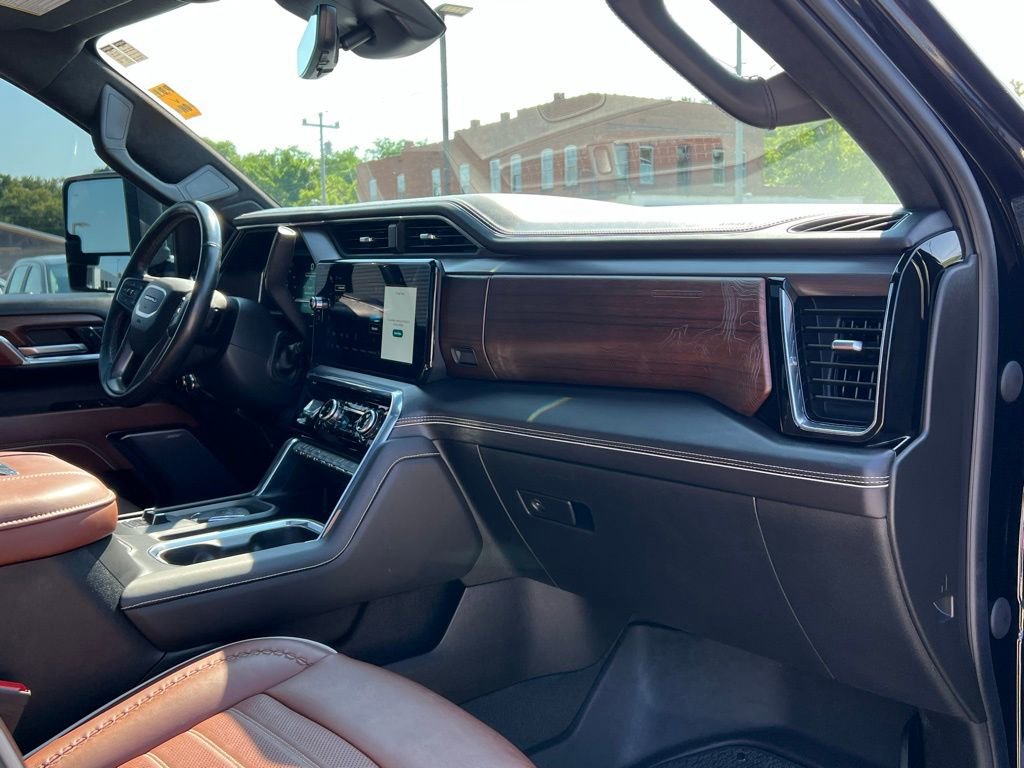 Used 2024 GMC Sierra 2500 Denali Ultimate image 22