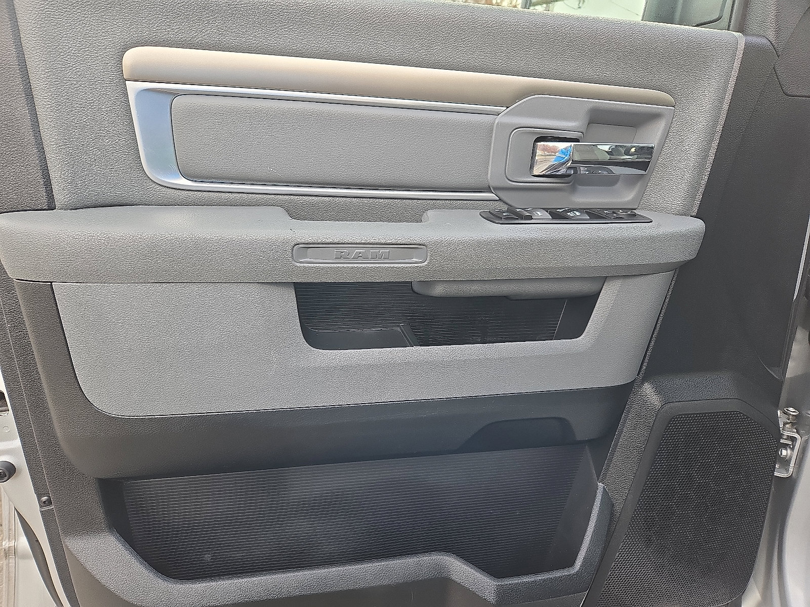 Used 2017 RAM 1500 Big Horn image 12