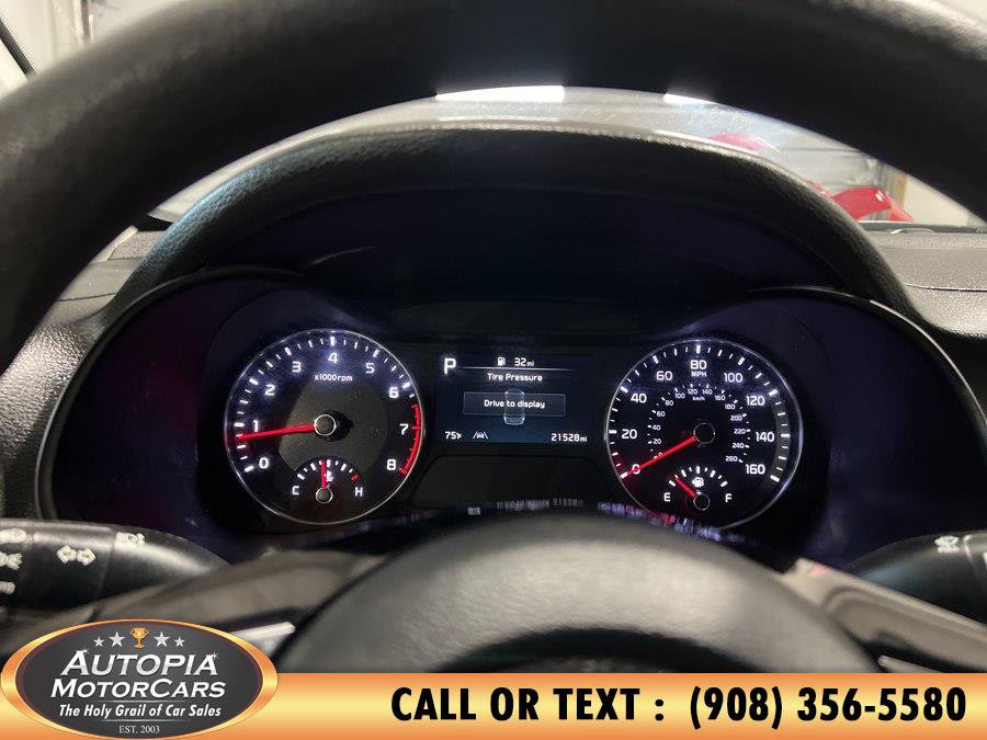 Used 2024 Kia Forte LXS FWD image 23