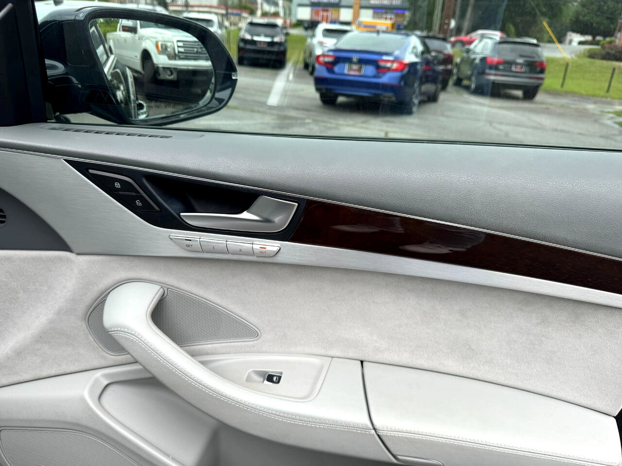 Used 2015 Audi A8 4.0T image 33